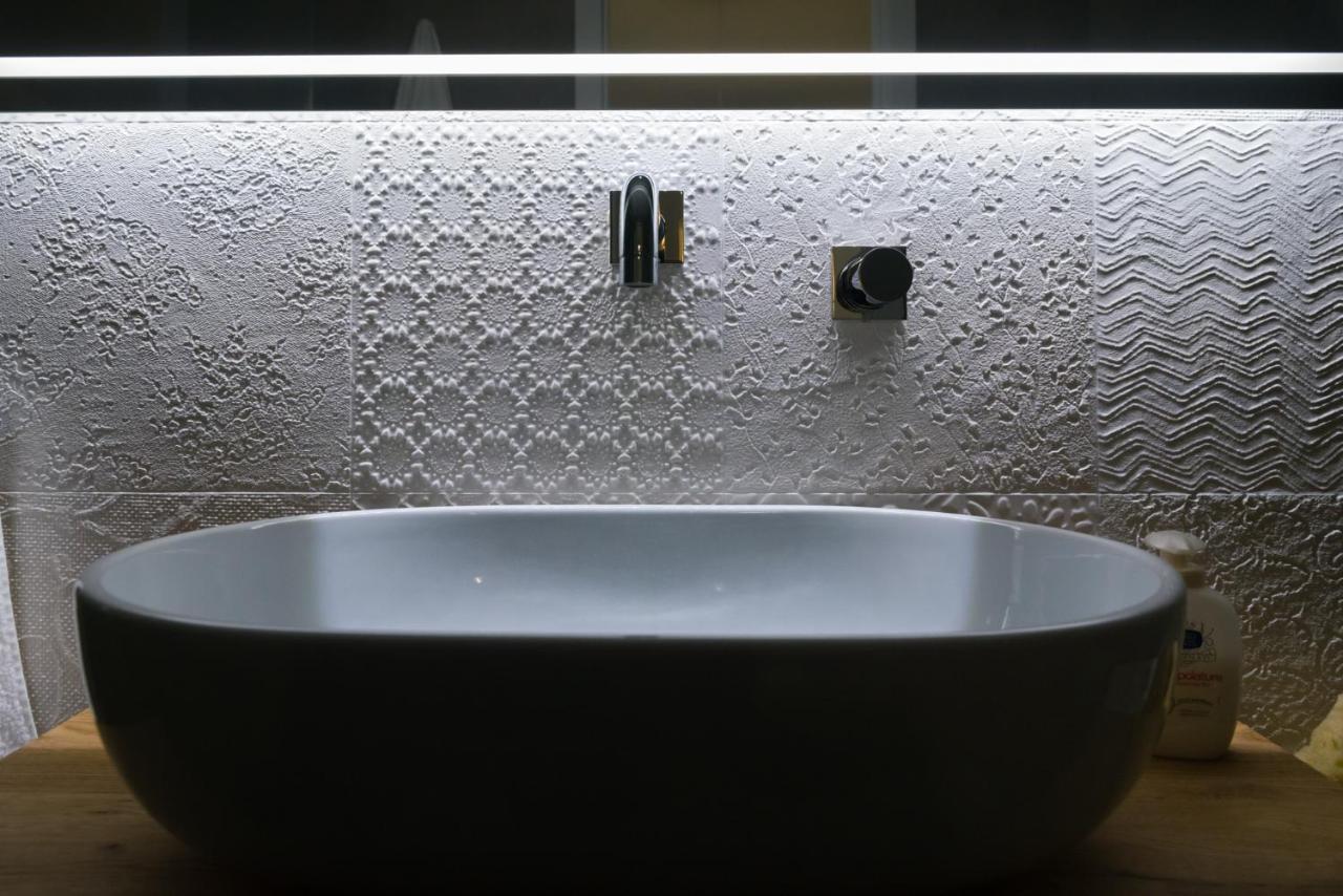 La Nassa Suites & Rooms مازارا ديل فالو المظهر الخارجي الصورة